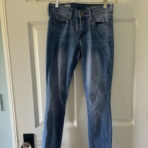 Gap 1969 legging jean - size 25s